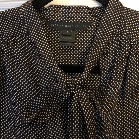 Marc Jacobs silk polka dot blouse Size 0 - Picture 2 of 2